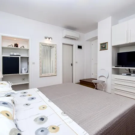 Corte Dei Merli & Casa de hóspedes Rovinj